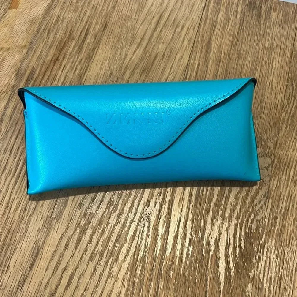 Imperfect‎ Zenni glasses case soft case magnetic closure clean inside